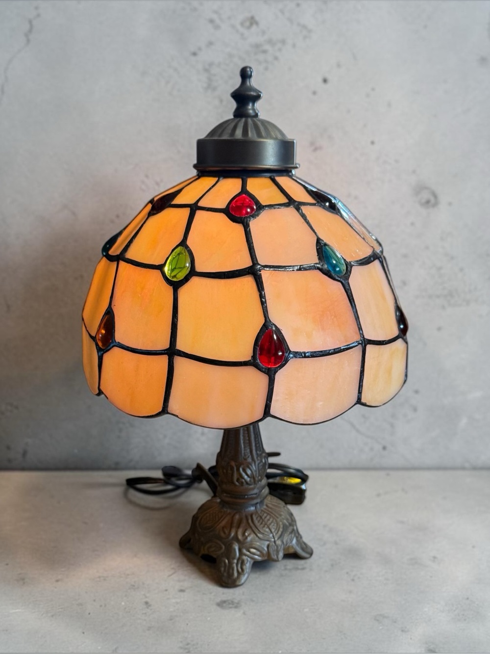 Vintage Tiffany Style Stained Glass Crystal Bean Accent Table Lamp